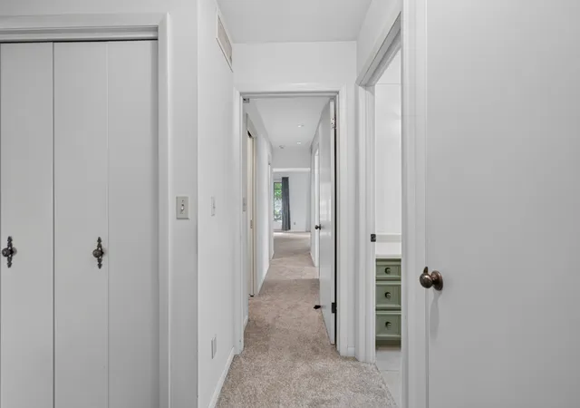 Photo 3 of Single family home for sale at 100 Forsythe Ln, De Kalb, IL 60115 | MLS# 12756100 | Listing updated on 2026-09-28