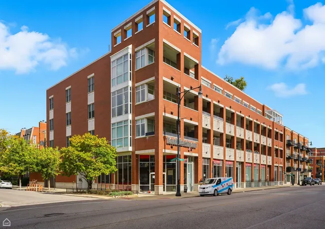 Photo 1 of Condo for sale at 1611 N Hermitage Ave #303, Chicago, IL 60622 | MLS# 12756105 | Listing updated on 2026-09-24