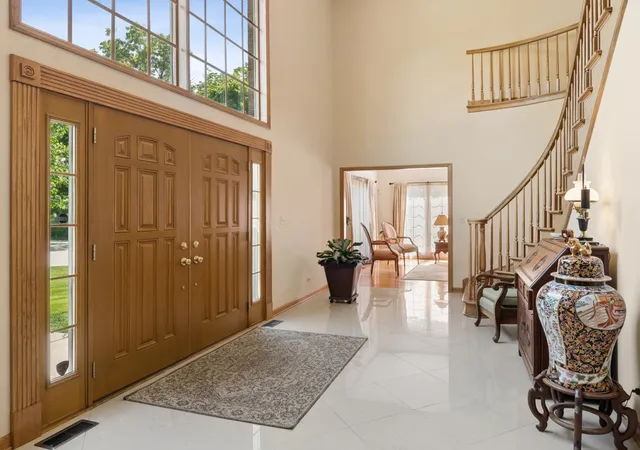 Photo 3 of Single family home for sale at 130 N Buckingham Dr, Sugar Grove, IL 60554 | MLS# 12756124 | Listing updated on 2026-09-24
