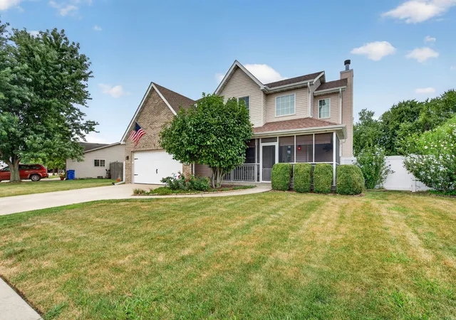 Photo 2 of Single family home for sale at 706 Country Squire Ct, Morris, IL 60450 | MLS# 12756127 | Listing updated on 2026-10-05