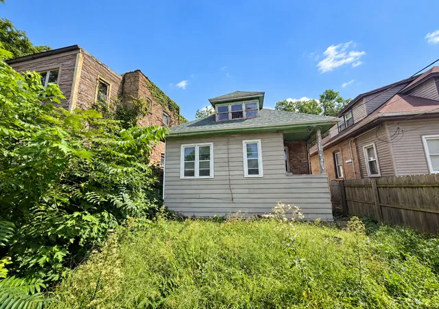 Photo 2 of Single family home for sale at 7522 S Perry Ave, Chicago, IL 60620 | MLS# 12756129 | Listing updated on 2026-09-17