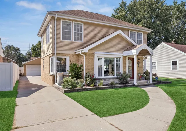Photo 2 of Sale Pending at 1514 Newberry Ave, La Grange Park, IL 60526 | MLS# 12756135 | Listing updated on 2026-09-26