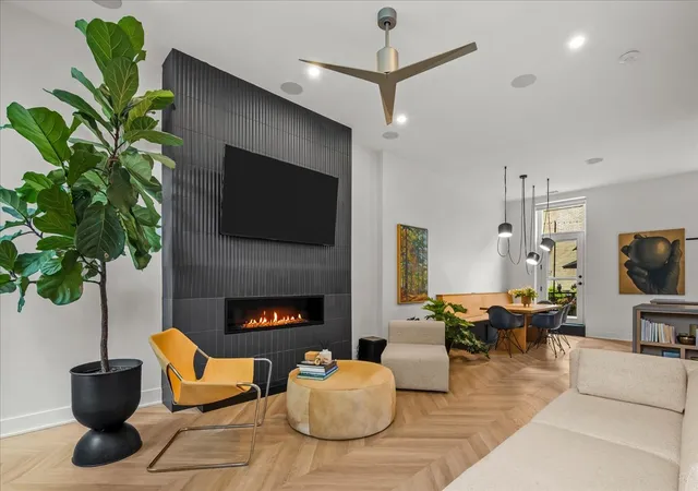 Photo 2 of Townhouse for sale at 271 Whistler Rd, Highland Park, IL 60035 | MLS# 12756190 | Listing updated on 2026-09-23
