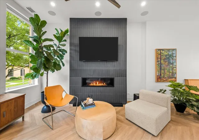 Photo 3 of Townhouse for sale at 271 Whistler Rd, Highland Park, IL 60035 | MLS# 12756190 | Listing updated on 2026-09-23