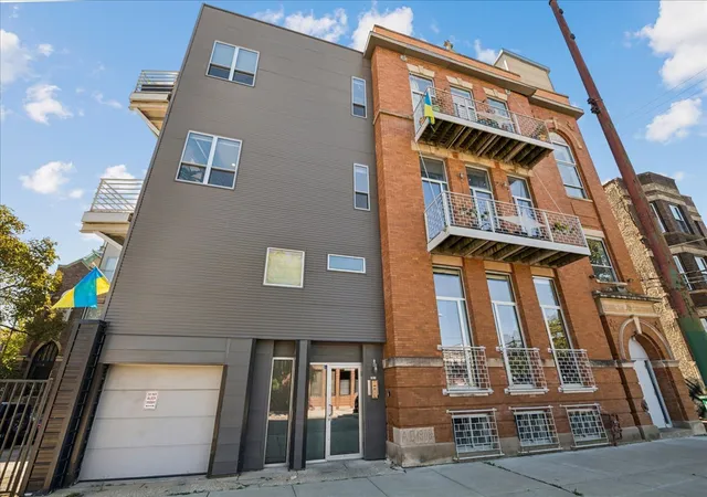 Condo for sale at 2411 W Walton St #1C, Chicago, IL 60622 | MLS# 12756194