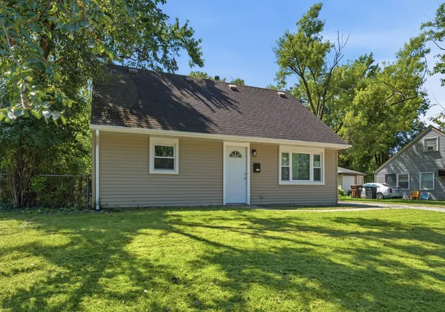 Photo 1 of Single family home for sale at 9 Arrowhead Ct, Park Forest, IL 60466 | MLS# 12756200 | Listing updated on 2026-09-19
