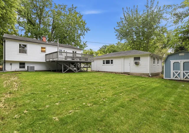 Photo 4 of Single family home for sale at 30w234 Claymore Ln, Naperville, IL 60563 | MLS# 12756206 | Listing updated on 2026-09-18