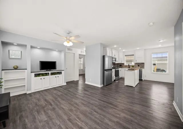 Photo 2 of Manufactured home for sale at 935 9th Street, Northfield, IL 60093 | MLS# 12756221 | Listing updated on 2026-09-17