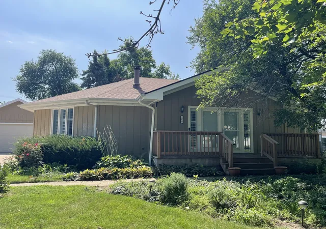 Photo 1 of Single family home for sale at 464 S Madison St, Oswego, IL 60543 | MLS# 12756226 | Listing updated on 2026-09-21