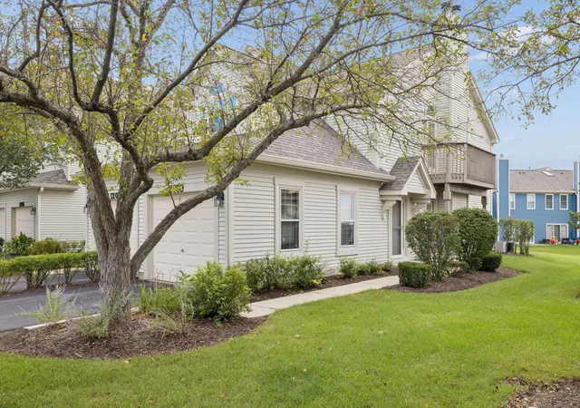 Photo 2 of Townhouse for sale at 1210 Rhodes Ln #1210, Naperville, IL 60540 | MLS# 12756227 | Listing updated on 2026-09-27