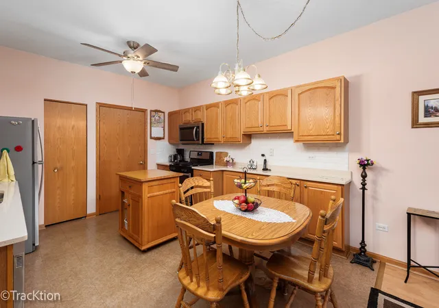 Photo 4 of Townhouse for sale at 16220 Tomahawk Lake Ct, Crest Hill, IL 60403 | MLS# 12756238 | Listing updated on 2026-09-16