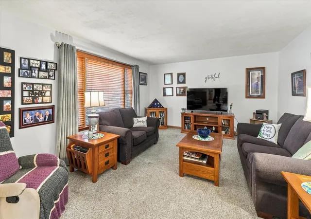 Photo 4 of Single family home for sale at 850 Joliet St, Lasalle, IL 61301 | MLS# 12756265 | Listing updated on 2026-09-21