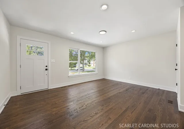 Photo 2 of Single family home for sale at 543 S Chase Ave, Lombard, IL 60148 | MLS# 12756285 | Listing updated on 2026-09-12