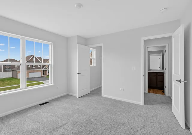 Photo 3 of Single family home for sale at 340 Cold Spring St, Algonquin, IL 60102 | MLS# 12756288 | Listing updated on 2026-10-06