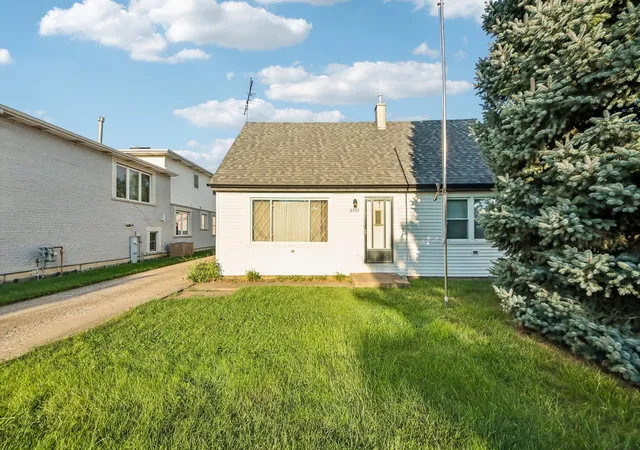 Photo 1 of Single family home for sale at 6502 Chester Ave, Hodgkins, IL 60525 | MLS# 12756298 | Listing updated on 2026-09-16
