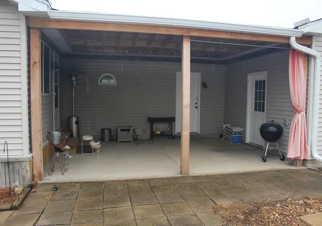 Photo 3 of Single family home for sale at 34 Colonial Dr, Clinton, IL 61727 | MLS# 12756304 | Listing updated on 2026-09-16