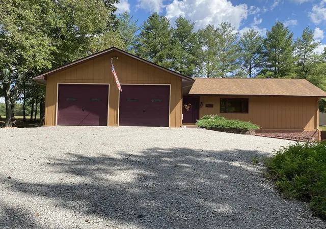 Photo 1 of Sale Pending at 5702 N Thompsonville Rd, Thompsonville, IL 62890 | MLS# 12756326 | Listing updated on 2026-10-08
