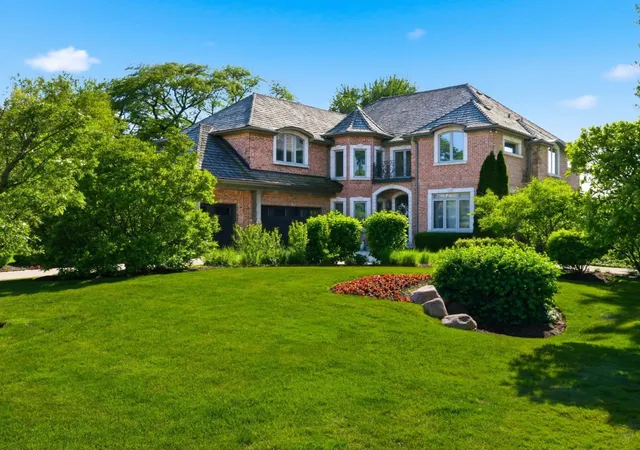 Photo 1 of Single family home for sale at 809 Edgemont Ln, Park Ridge, IL 60068 | MLS# 12756334 | Listing updated on 2026-09-16