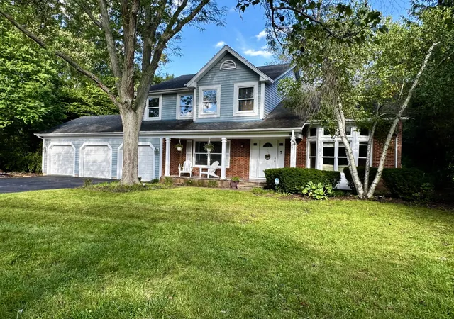 Photo 1 of Single family home for sale at 2140 Kenton Ln, Green Oaks, IL 60048 | MLS# 12756338 | Listing updated on 2026-10-03