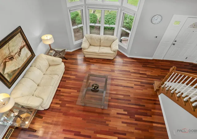 Photo 4 of Single family home for sale at 2140 Kenton Ln, Green Oaks, IL 60048 | MLS# 12756338 | Listing updated on 2026-10-03