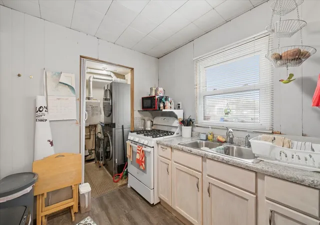 Photo 18 of Single family home for sale at 1140 Rathbone Ave, Aurora, IL 60506 | MLS# 12756345 | Listing updated on 2026-09-13