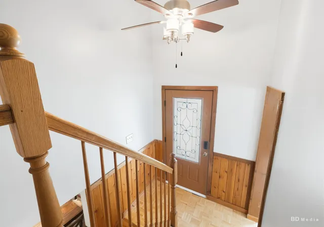 Photo 3 of Single family home for sale at 408 N Locust St, Frankfort, IL 60423 | MLS# 12756347 | Listing updated on 2026-09-29