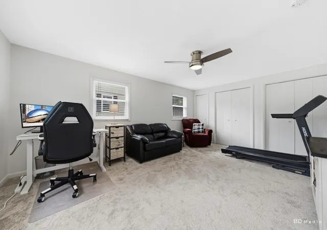 Photo 4 of Single family home for sale at 408 N Locust St, Frankfort, IL 60423 | MLS# 12756347 | Listing updated on 2026-09-29