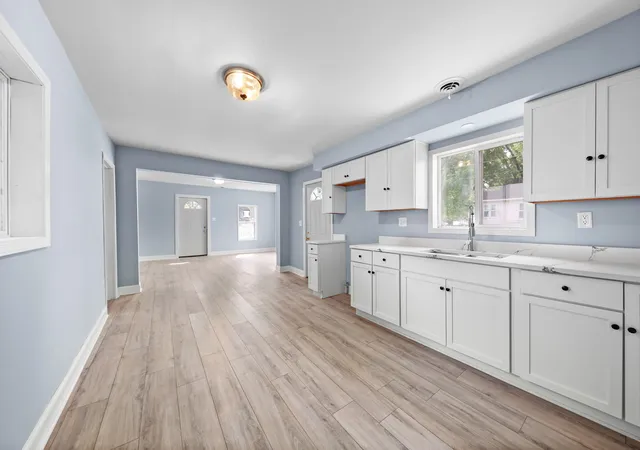 Photo 3 of Single family home for sale at 209 S Jackson St, Gardner, IL 60424 | MLS# 12756351 | Listing updated on 2026-09-29