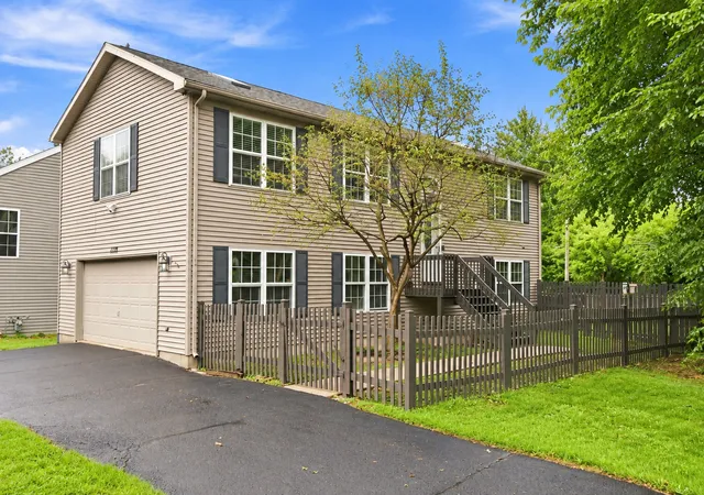 Single family home for sale at 1379 Cary Rd, Algonquin, IL 60102 | MLS# 12756357