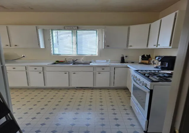 Photo 3 of Single family home for sale at 244 Maple St, Paw Paw, IL 61353 | MLS# 12756371 | Listing updated on 2026-10-07