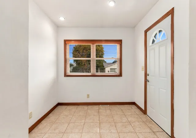 Photo 2 of Single family home for sale at 252 E 2nd Street, Oglesby, IL 61348 | MLS# 12756380 | Listing updated on 2026-10-03