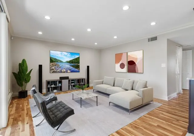 Listing Photo 4 - Condo for sale in building located at 101 E Janata Blvd, Lombard, IL 60148 - Unit #3B