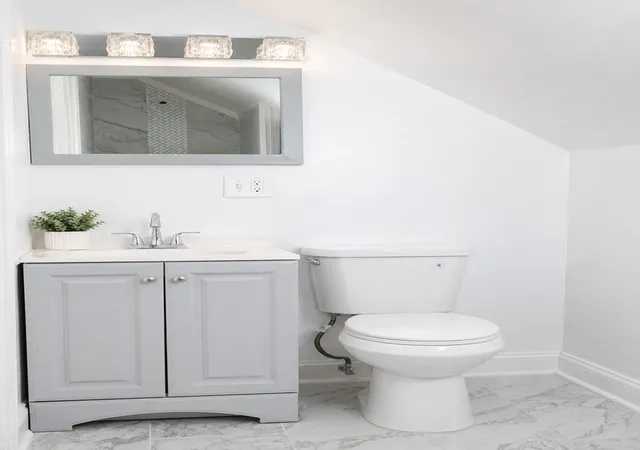Photo 2 of Single family home for sale at 5338 S Justine St, Chicago, IL 60609 | MLS# 12756434 | Listing updated on 2026-09-24