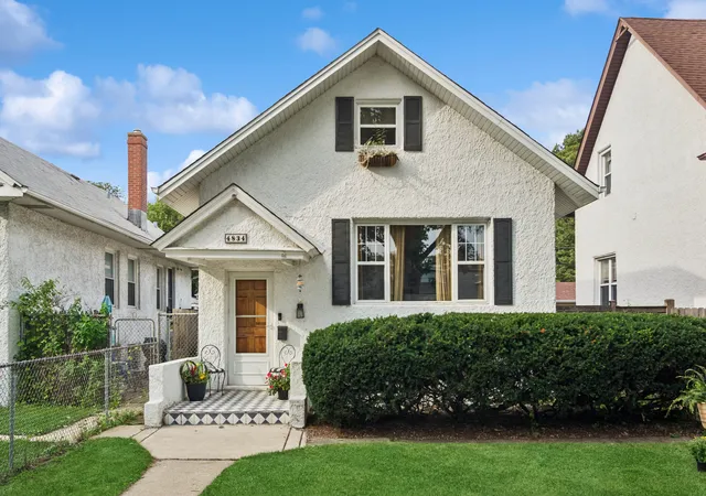 Photo 1 of Single family home for sale at 4834 W Cullom Ave, Chicago, IL 60641 | MLS# 12756436 | Listing updated on 2026-09-21