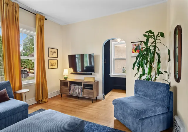 Photo 3 of Single family home for sale at 4834 W Cullom Ave, Chicago, IL 60641 | MLS# 12756436 | Listing updated on 2026-09-21
