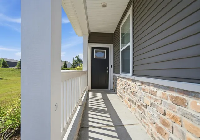 Photo 3 of Townhouse for sale at 1133 Williamsburg St, Pingree Grove, IL 60140 | MLS# 12756447 | Listing updated on 2026-09-16