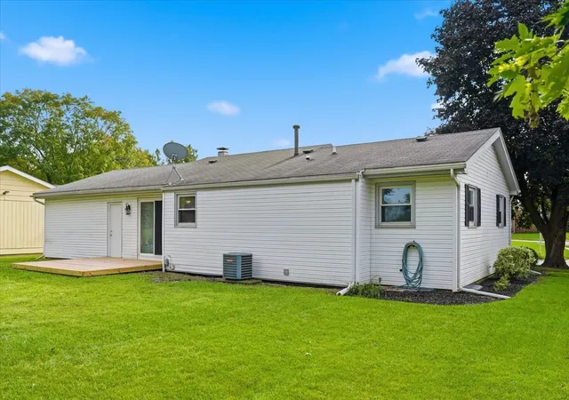 Photo 24 of Single family home for sale at 1267 Sunnymeade Dr, Rochelle, IL 61068 | MLS# 12756449 | Listing updated on 2026-10-26
