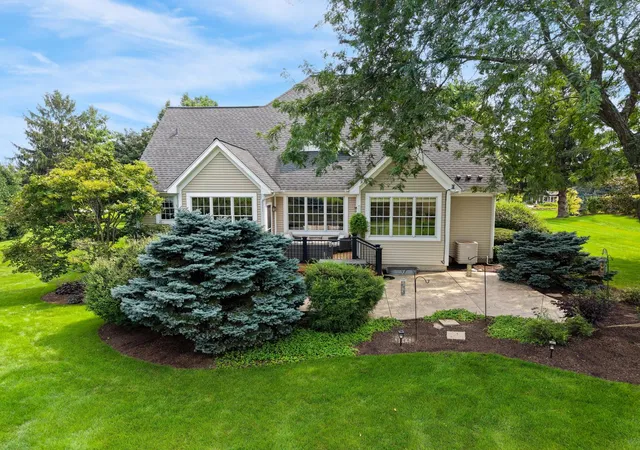 Photo 3 of Single family home for sale at 7306 Burning Tree Dr, Mc Henry, IL 60050 | MLS# 12756457 | Listing updated on 2026-09-27