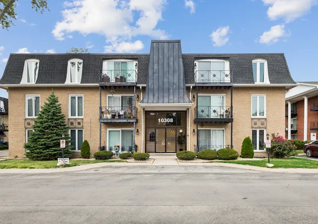 Photo 1 of Condo for sale at 10308 Circle Dr #302, Oak Lawn, IL 60453 | MLS# 12756478 | Listing updated on 2026-09-22