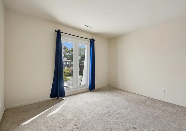 Photo 3 of Condo for sale at 10308 Circle Dr #302, Oak Lawn, IL 60453 | MLS# 12756478 | Listing updated on 2026-09-22