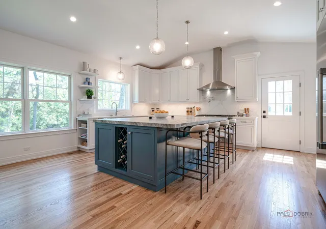 Photo 3 of Single family home for sale at 707 Brierhill Rd, Deerfield, IL 60015 | MLS# 12756481 | Listing updated on 2026-10-20