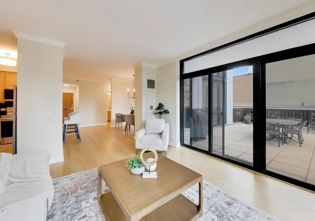 Photo 3 of Condo for sale at 435 W Erie St #701, Chicago, IL 60654 | MLS# 12756484 | Listing updated on 2026-09-16