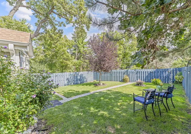 Photo 2 of Single family home for sale at 31 S Holly Ave, Fox Lake, IL 60020 | MLS# 12756501 | Listing updated on 2026-09-19