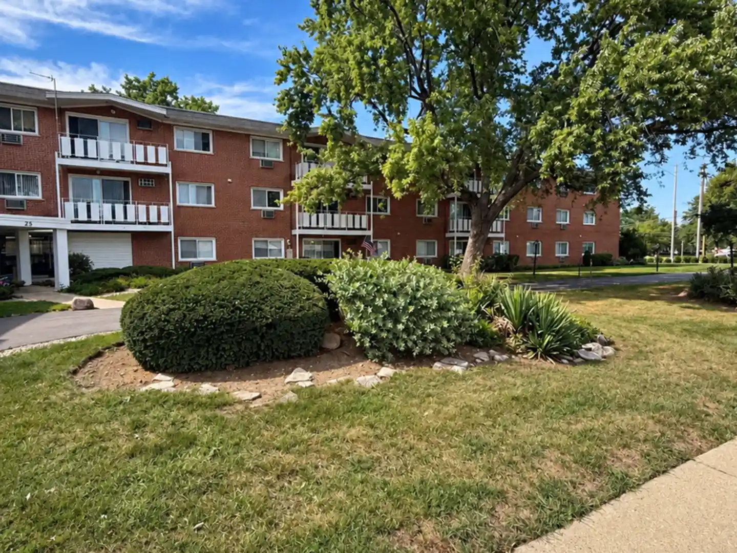 Listing Photo 15 - Condo for sale in 25 E Palatine Rd located at 25 E Palatine Rd, Arlington Heights, IL 60004 - Unit #212