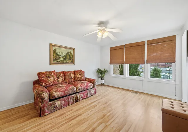 Photo 3 of Single family home for sale at 4555 S Halsted St, Chicago, IL 60609 | MLS# 12756507 | Listing updated on 2026-09-26