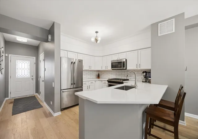 Photo 2 of Townhouse for sale at 111 Arboretum Dr, Lombard, IL 60148 | MLS# 12756522 | Listing updated on 2026-10-07