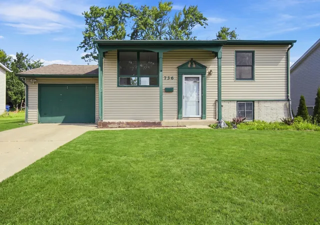 Photo 2 of Single family home for sale at 736 Dickens Ave, Glendale Heights, IL 60139 | MLS# 12756541 | Listing updated on 2026-09-16
