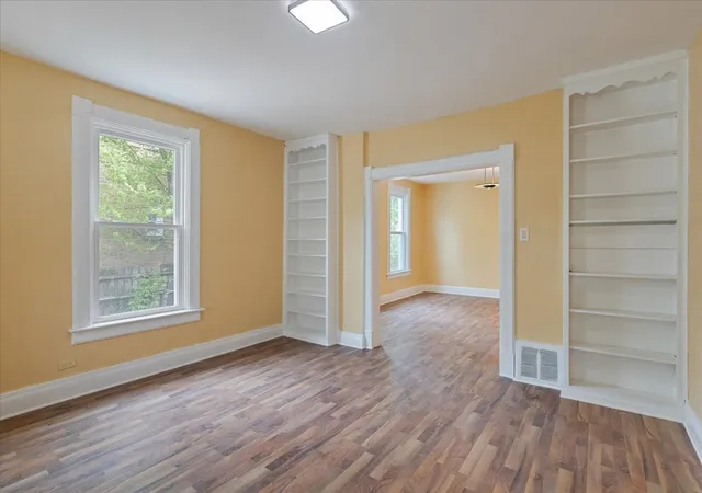Photo 3 of Single family home for sale at 1912 Emerson St, Evanston, IL 60201 | MLS# 12756546 | Listing updated on 2026-09-19