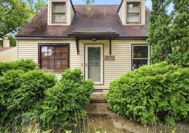 Photo 2 of Single family home for sale at 15550 Ridgeway Ave, Markham, IL 60428 | MLS# 12756547 | Listing updated on 2026-09-23