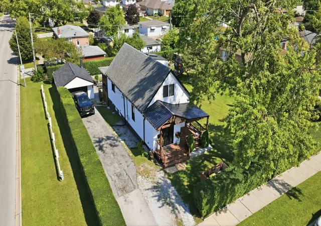 Photo 2 of Single family home for sale at 10801 Menard Ave, Chicago Ridge, IL 60415 | MLS# 12756549 | Listing updated on 2026-10-06